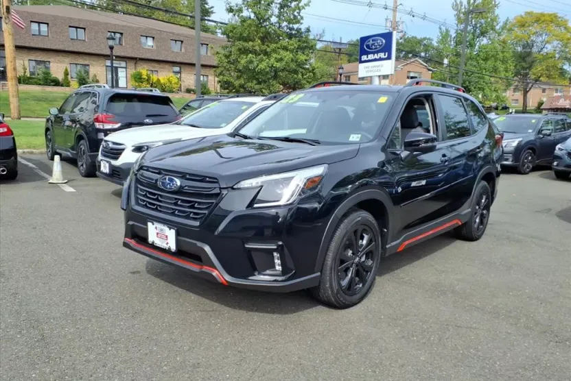 2023 Subaru Forester Sport photo 1
