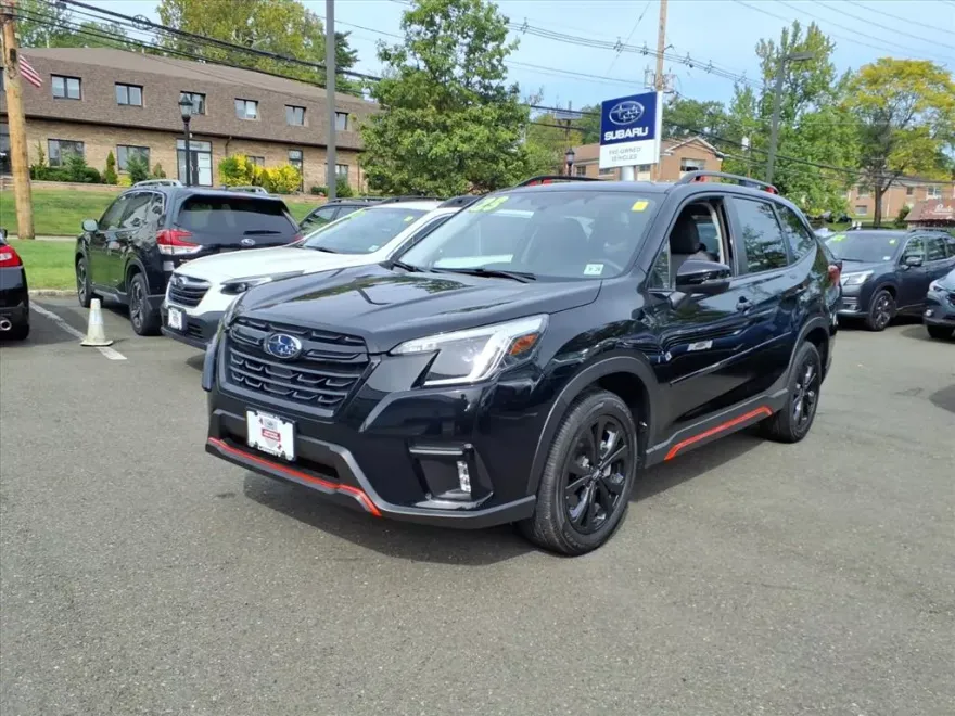 2023 Subaru Forester Sport photo 1