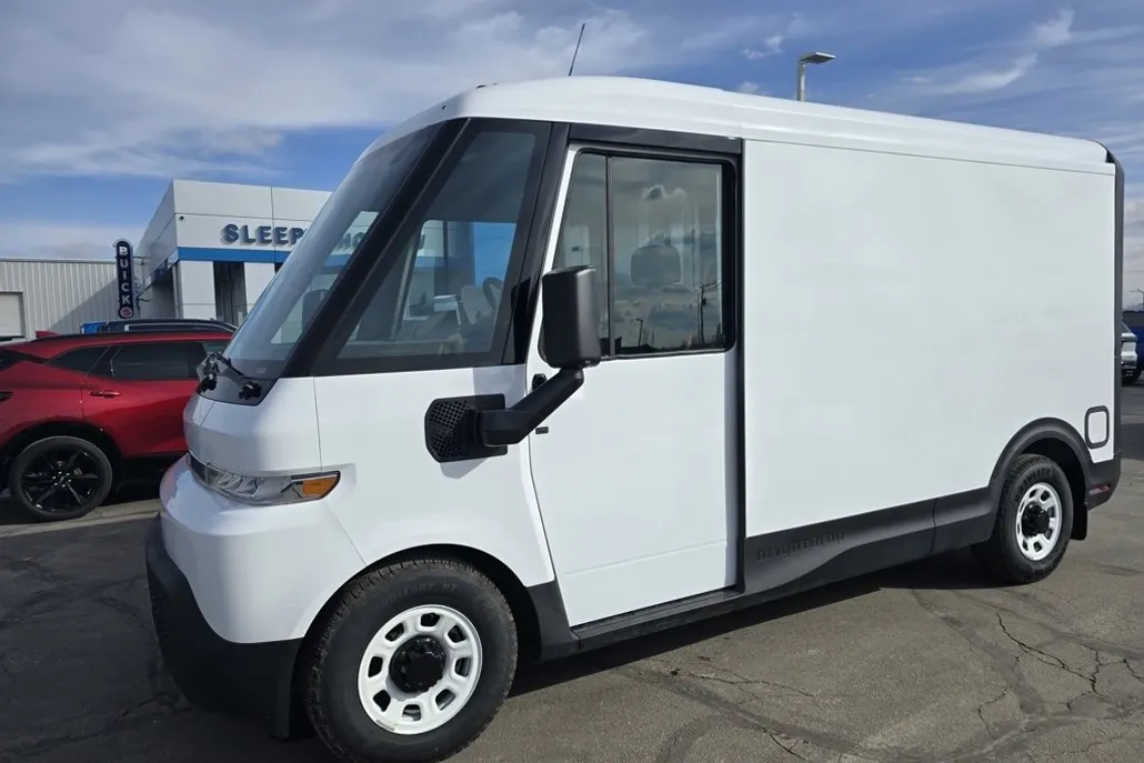 2025 Chevrolet BrightDrop 400 photo 1