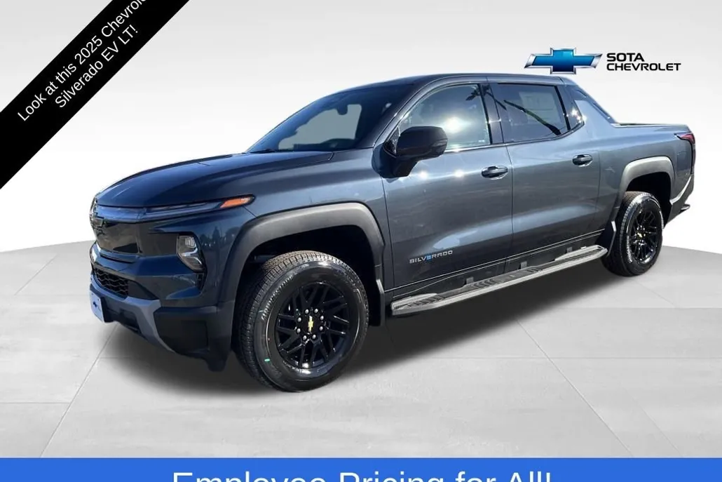 2025 Chevrolet Silverado EV LT photo 1