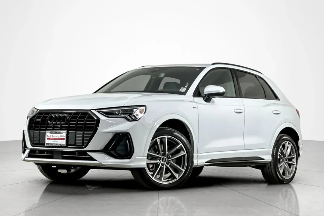 2025 Audi Q3 S line Premium 45 TFSI photo 1