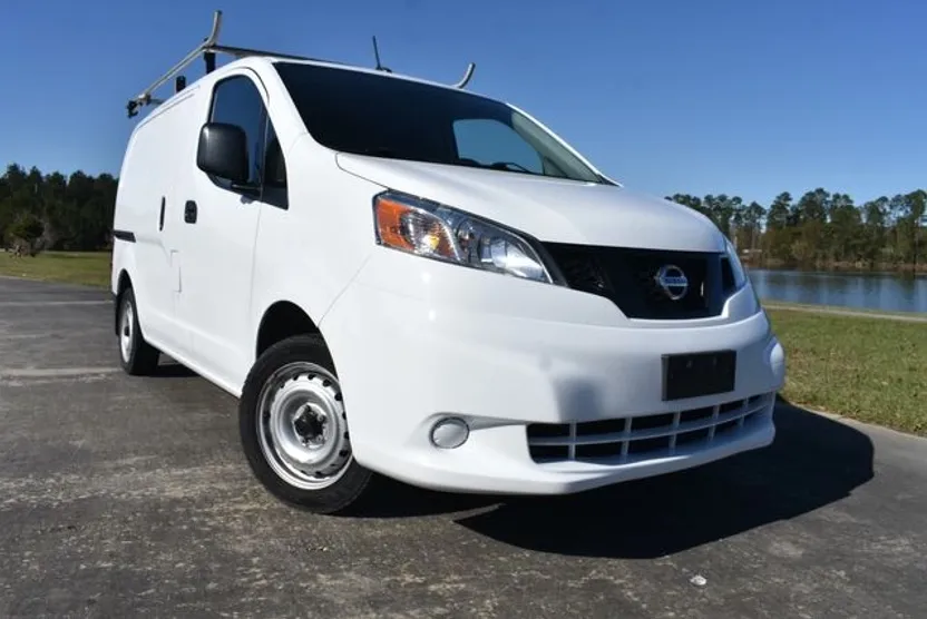 2021 Nissan NV200 SV photo 1