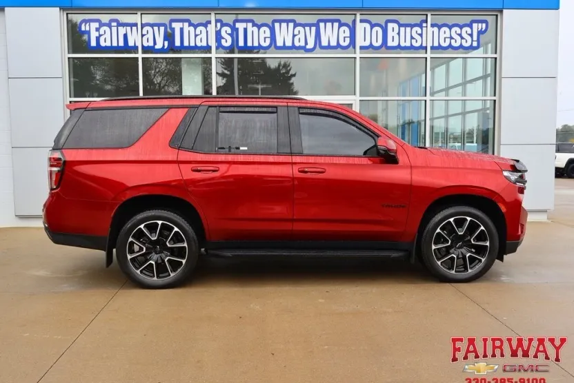 2022 Chevrolet Tahoe RST photo 1