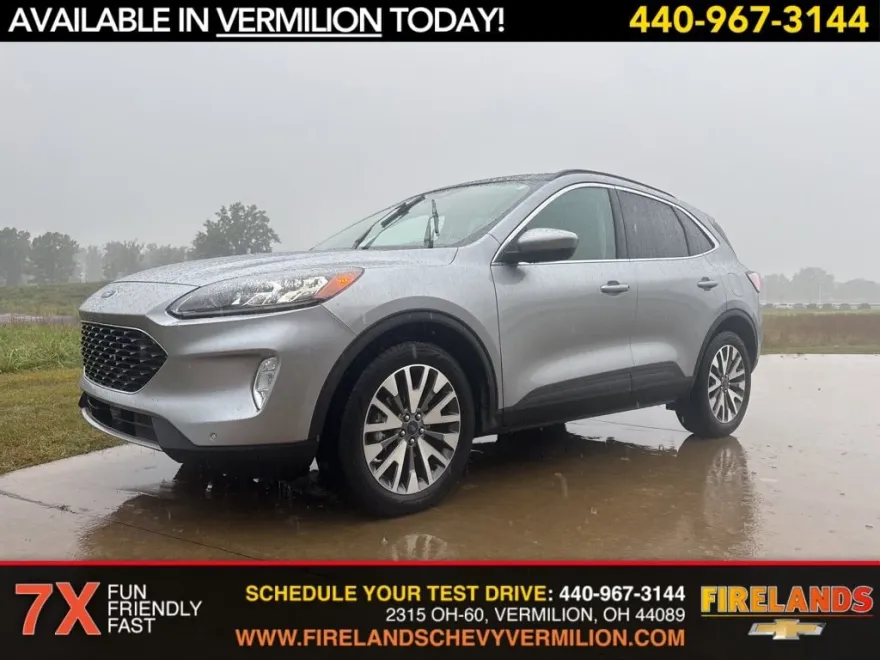 2022 Ford Escape Titanium photo 1