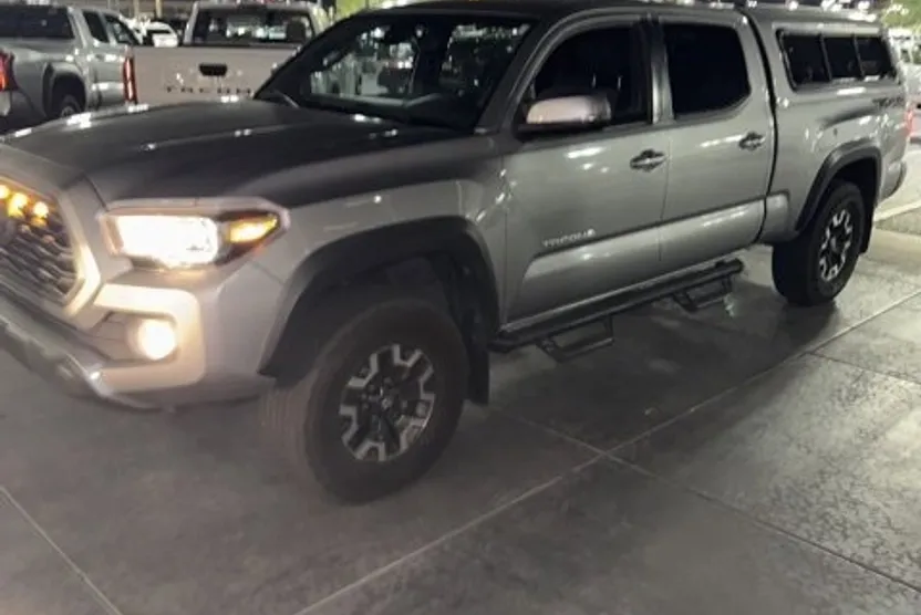 2021 Toyota Tacoma TRD V6 photo 1