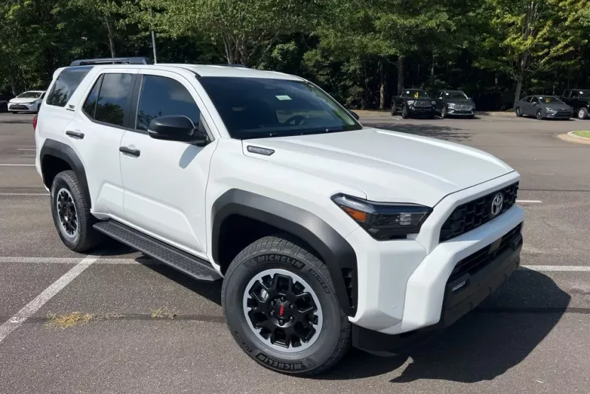 2025 Toyota 4Runner TRD Off-Road photo 1