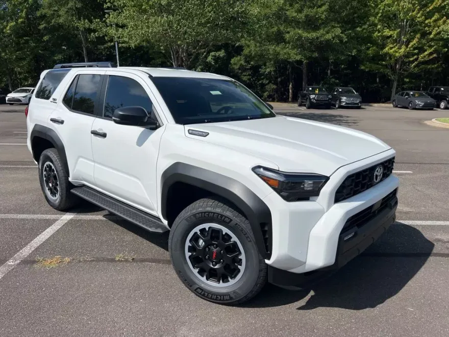 2025 Toyota 4Runner TRD Off-Road photo 1