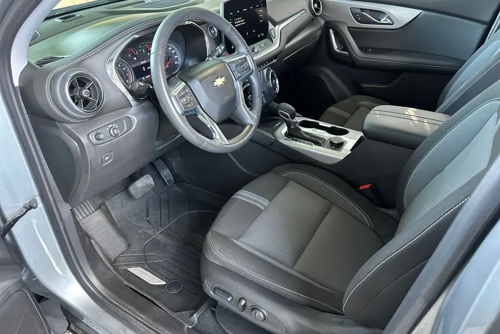 2023 Chevrolet Blazer 2LT photo 1