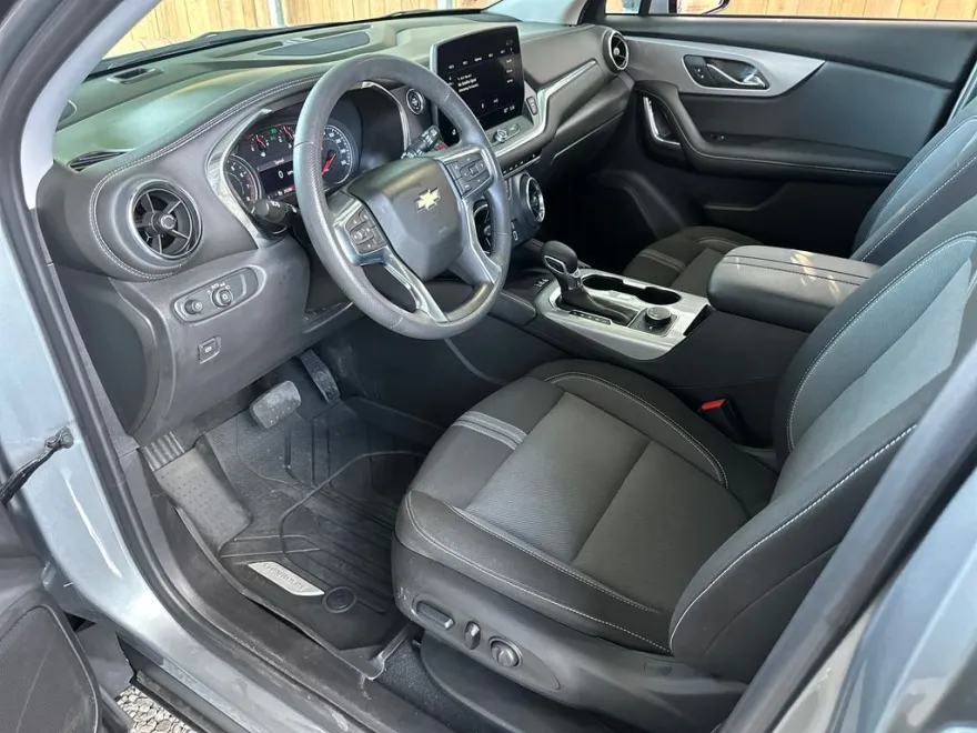 2023 Chevrolet Blazer 2LT photo 1
