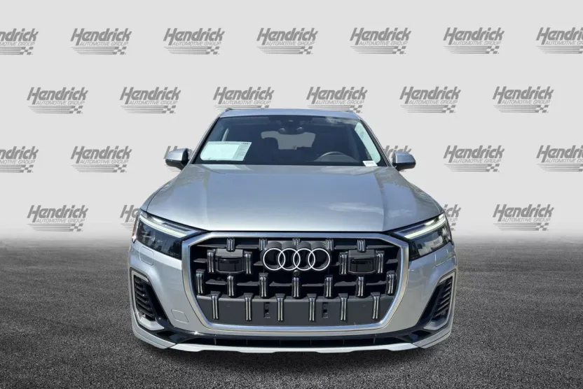 2025 Audi Q7 55 Premium Plus photo 1