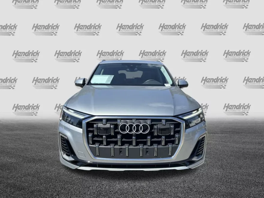 2025 Audi Q7 55 Premium Plus photo 1