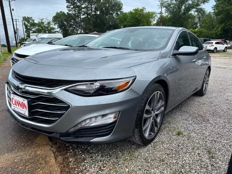 2023 Chevrolet Malibu 1LT photo 1