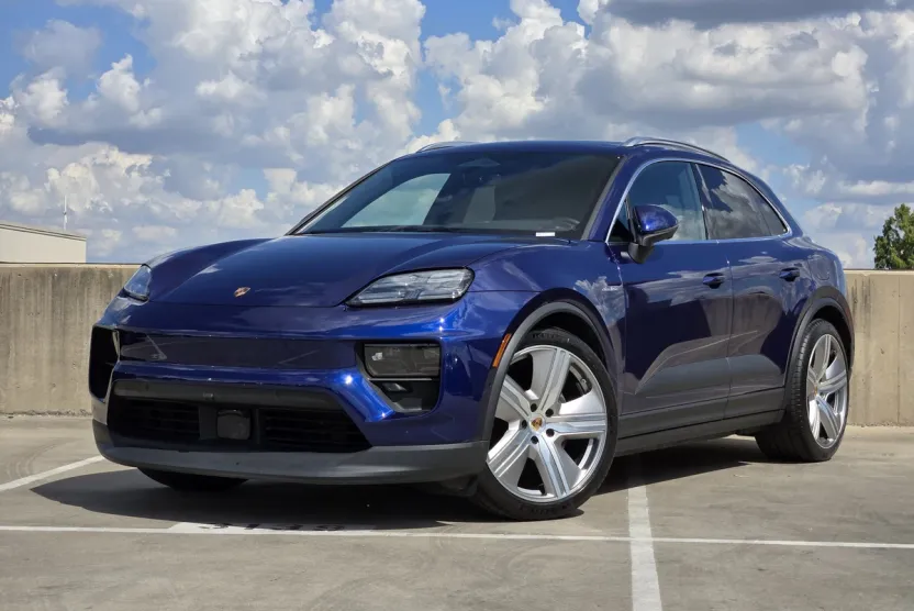 2024 Porsche Macan Electric 4 photo 1
