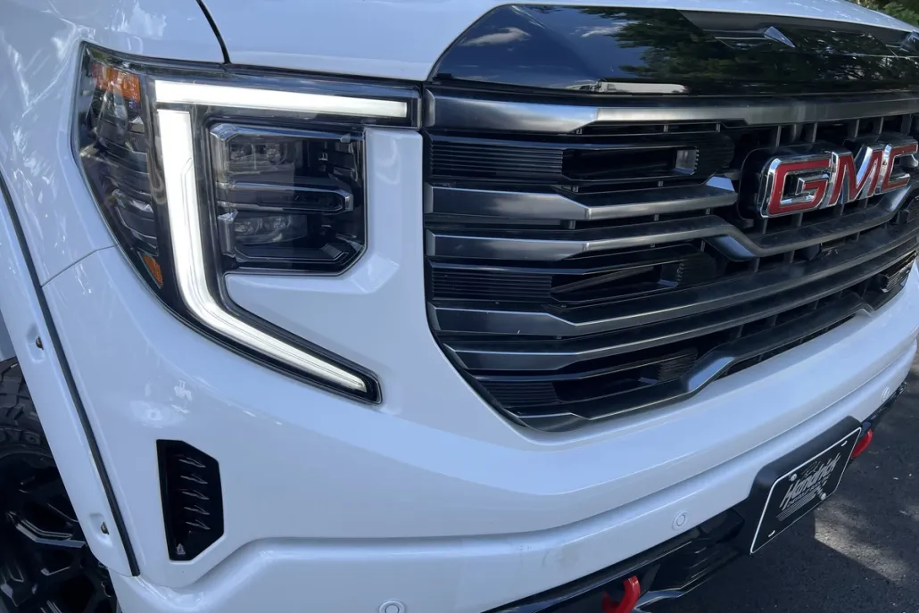 2025 Gmc Sierra AT4 photo 1