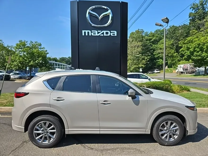 2025 Mazda CX-5 2.5 S Preferred photo 1