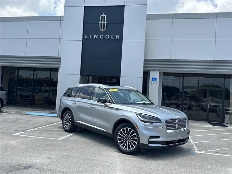 2023 Lincoln Aviator Reserve photo 1