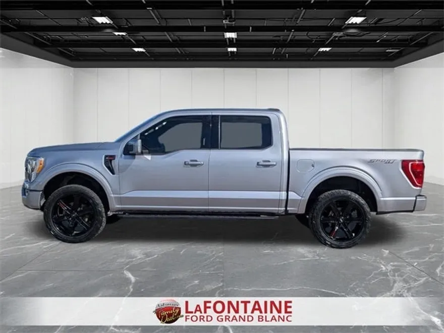 2021 Ford F-150 XLT photo 1