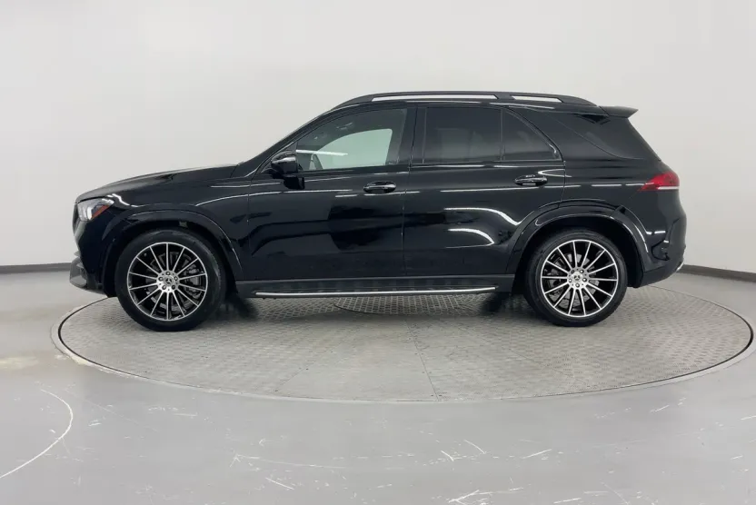 2023 Mercedes Benz GLE 450 4MATIC photo 1