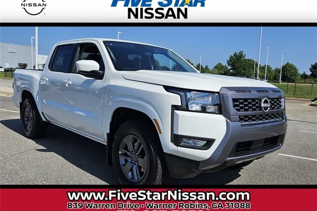 2025 Nissan Frontier SV photo 1