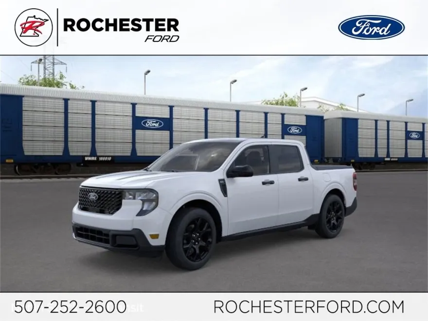2025 Ford Maverick XLT photo 1