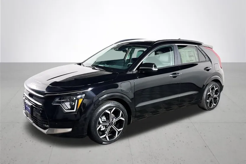 2025 Kia Niro Plug-In Hybrid SX Touring photo 1