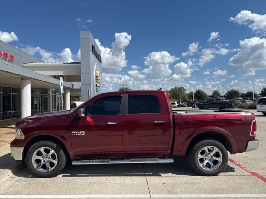 2018 Ram 1500 Laramie photo 1