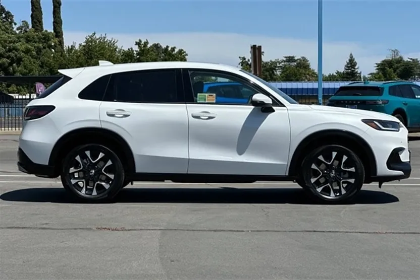2026 Honda HR-V EX-L photo 1