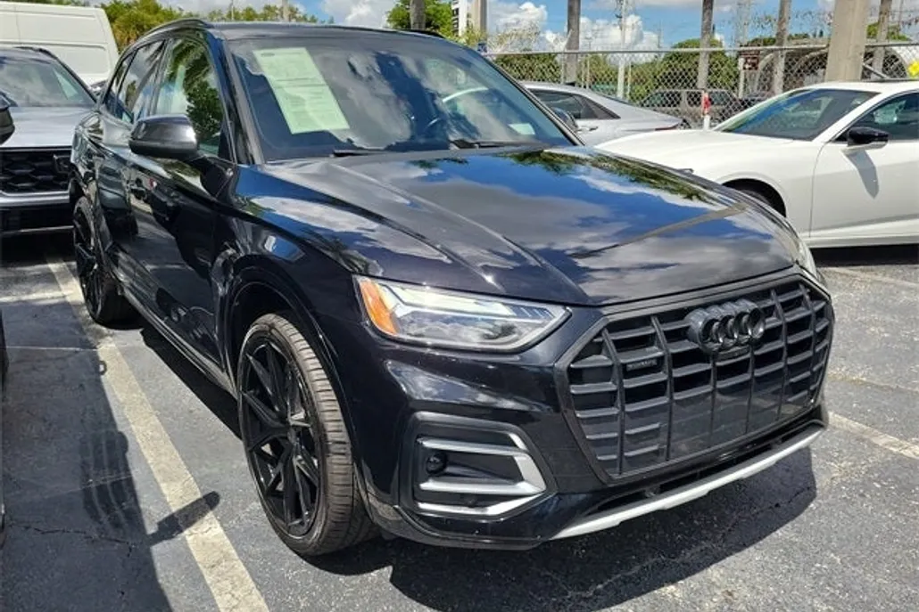 2021 Audi Q5 45 Premium Plus photo 1
