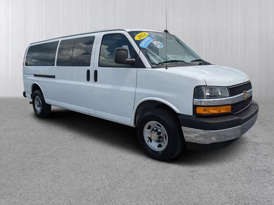 2024 Chevrolet Express 3500 LT Passenger Van photo 1