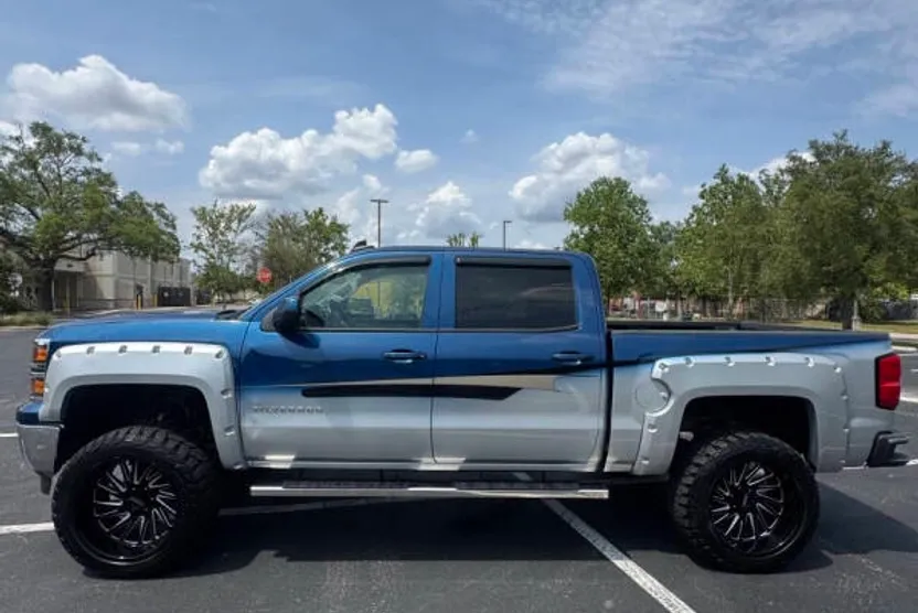2015 Chevrolet Silverado 1500 LT Z71 photo 1