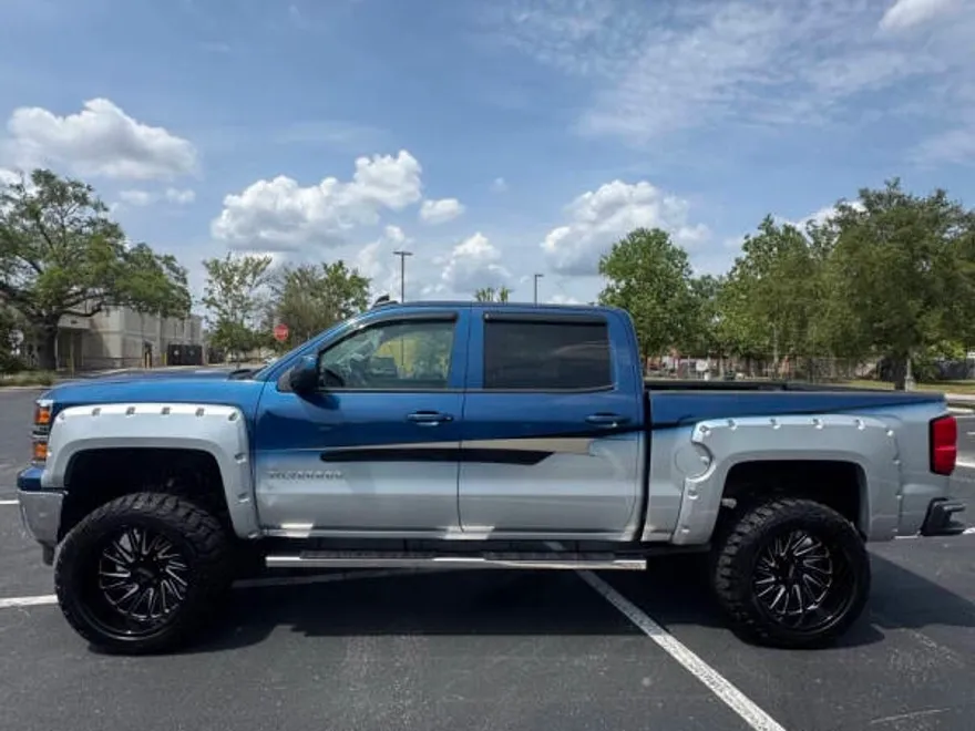 2015 Chevrolet Silverado 1500 LT Z71 photo 1