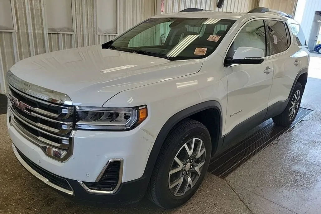 2023 Gmc Acadia SLE photo 1
