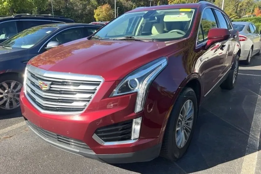 2017 Cadillac XT5 Luxury photo 1