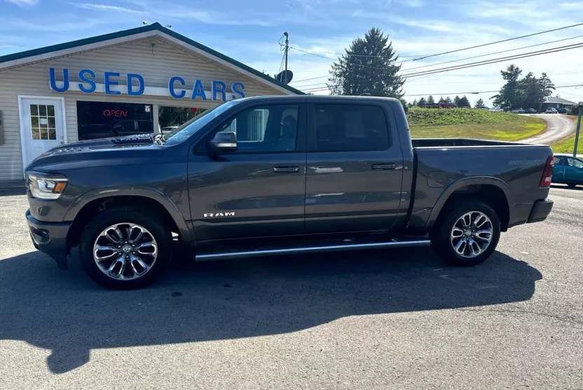 2020 Ram 1500 Laramie photo 1