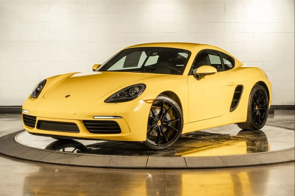2025 Porsche Cayman S photo 1