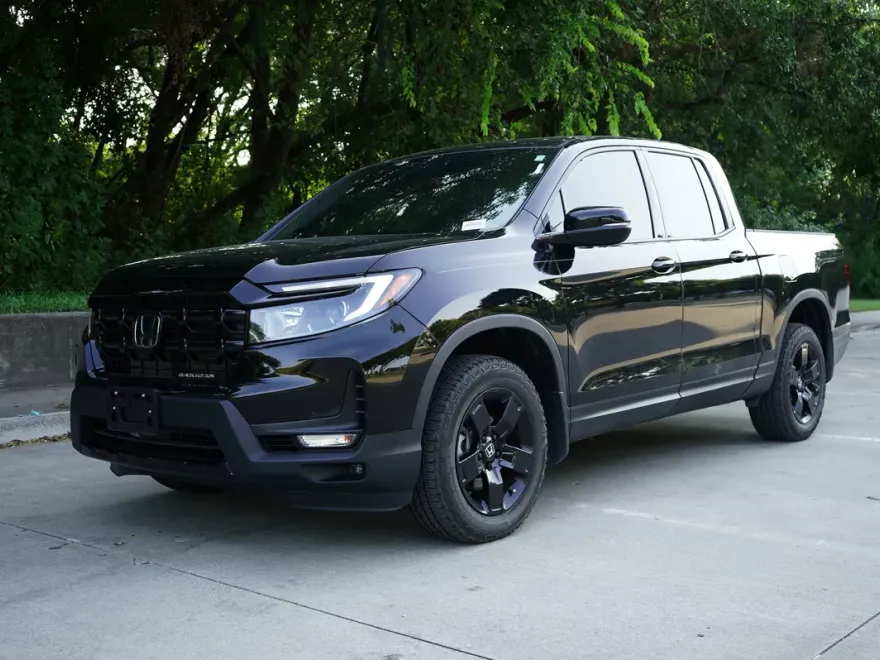 2025 Honda Ridgeline Black Edition photo 1