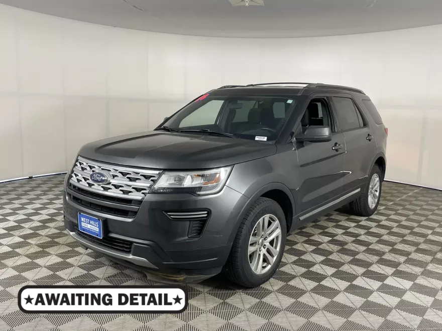 2018 Ford Explorer XLT photo 1