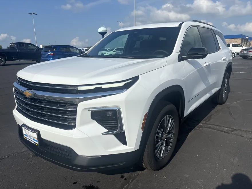 2026 Chevrolet Traverse photo 1