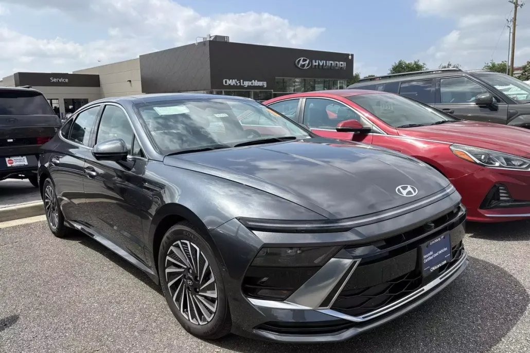 2025 Hyundai Sonata Hybrid Limited photo 1