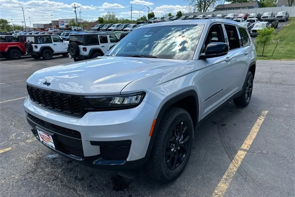 2025 Jeep Grand Cherokee Altitude X photo 1