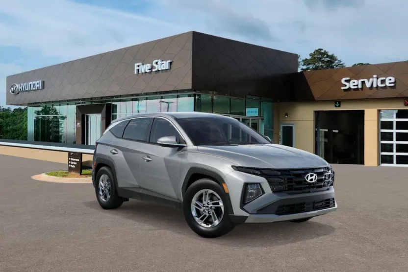 2026 Hyundai Tucson SE photo 1