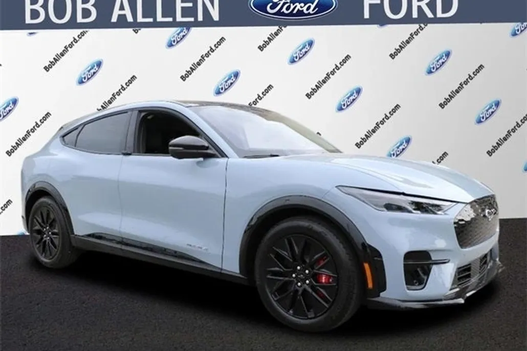 2025 Ford Mustang Mach-E Premium photo 1