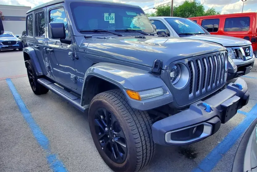 2023 Jeep Wrangler Sahara 4xe photo 1