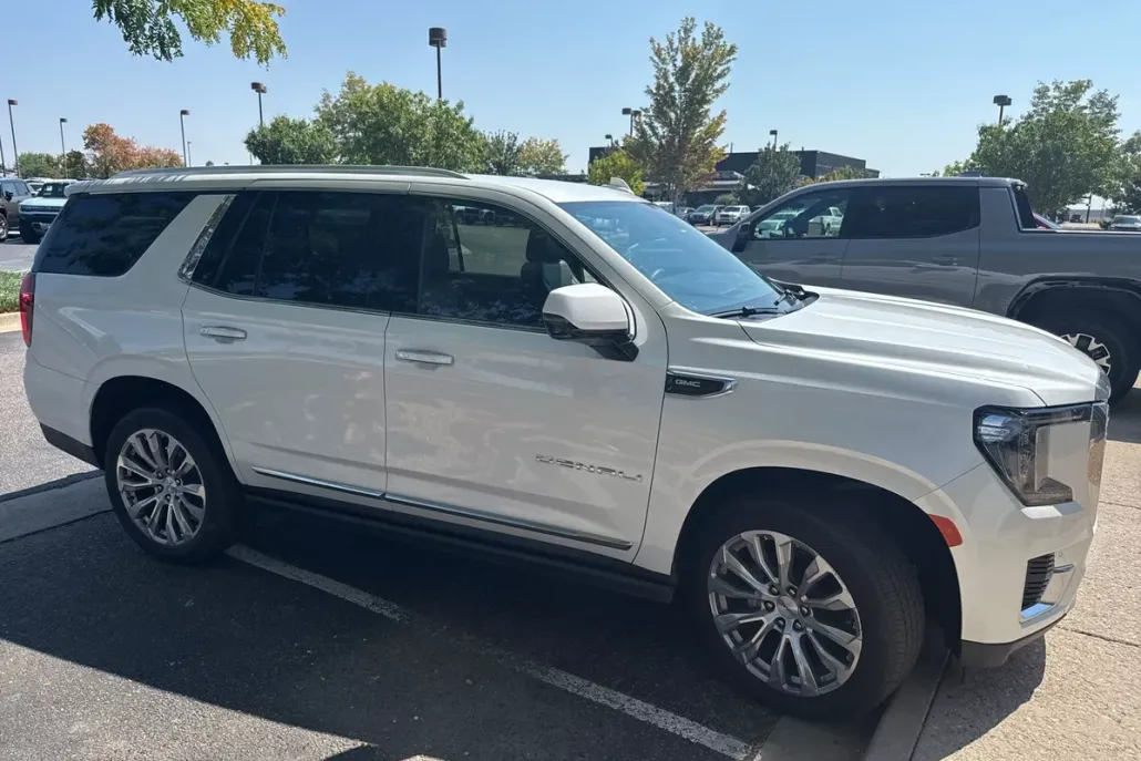 2023 Gmc Yukon Denali photo 1