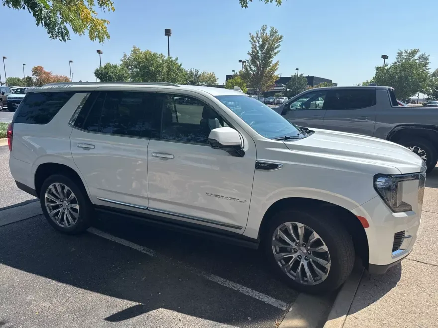 2023 Gmc Yukon Denali photo 1