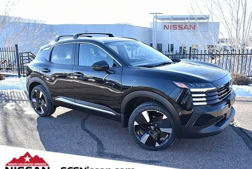2025 Nissan Kicks SR photo 1