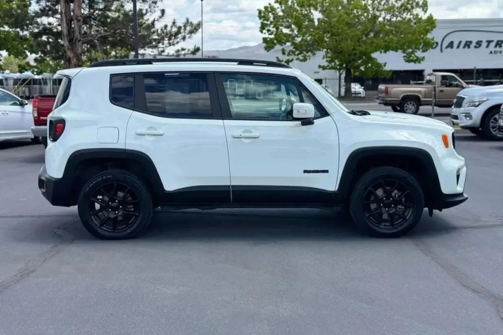 2019 Jeep Renegade Altitude Sport photo 1