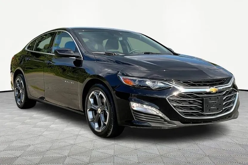 2023 Chevrolet Malibu 1LT photo 1