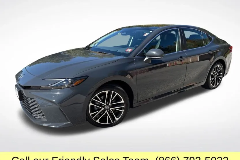 2025 Toyota Camry XLE photo 1