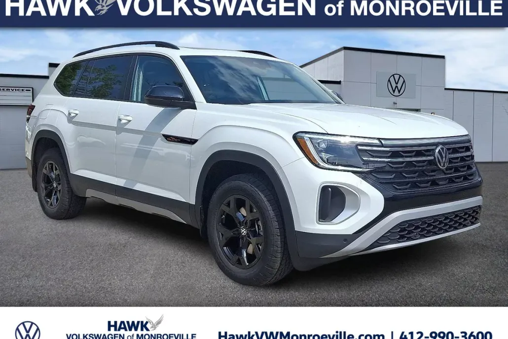 2025 Volkswagen Atlas Peak Edition SE photo 1